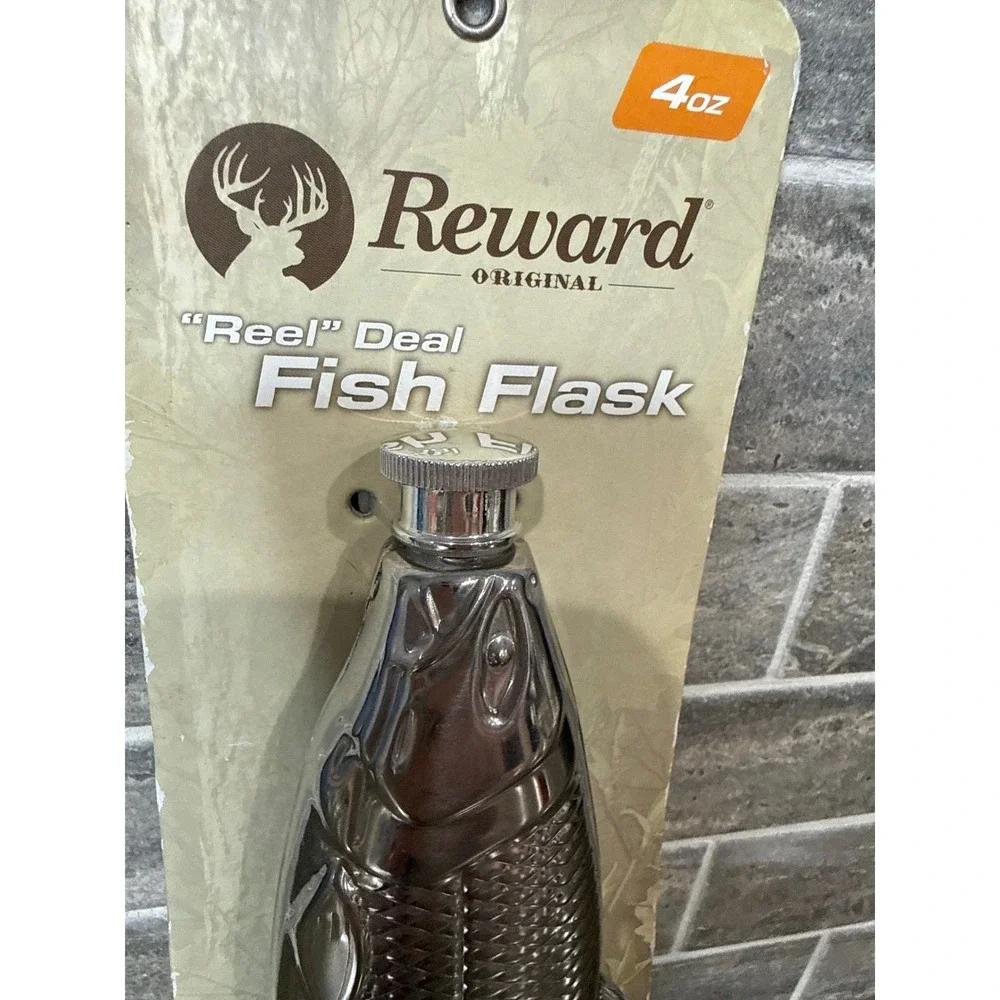 Reward‎ Original Reel Deal Fish Flask 4oz Stainless Steel Silver Novelty Gift